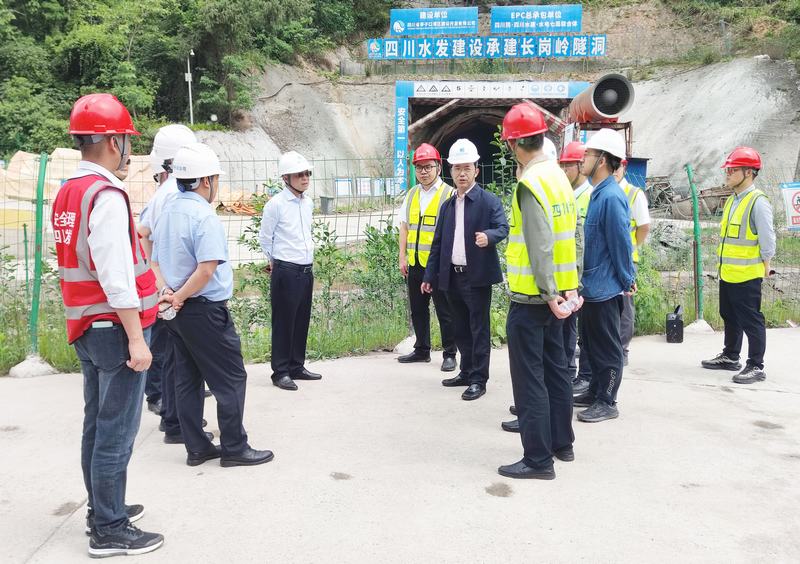 向仕春到亭子口灌區(qū)一期工程I標(biāo)開(kāi)展防洪度汛暨節(jié)前安全檢查