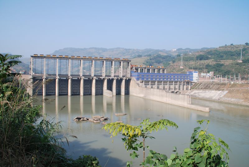 云南張窩水電站閘壩
