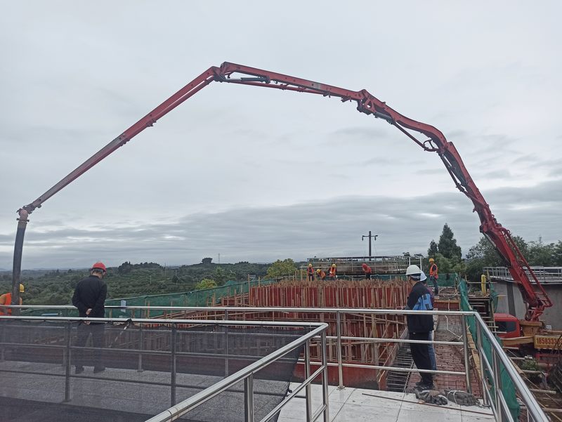 井研縣城鄉(xiāng)一體化供水工程—縣城水廠工程正式投產(chǎn)試運(yùn)行